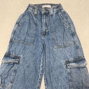Garage denim cargos size 24